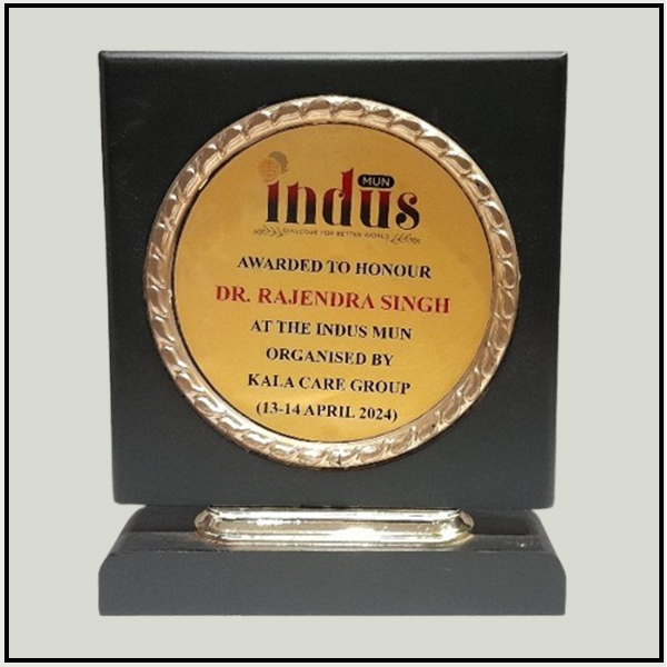 Matte Black Wooden Award Manufacturers in Delhi, Gurgaon & Noida
