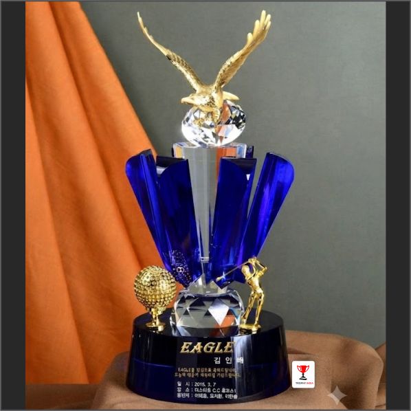 Premium Cobalt Blue Crystal Golf Trophy – Luxury Eagle Awards Delhi
